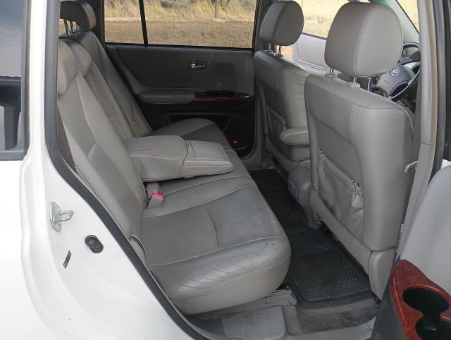 2006 HIGHLANDER LTD AWD (19).jpg